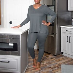 V-neck Legging Set
